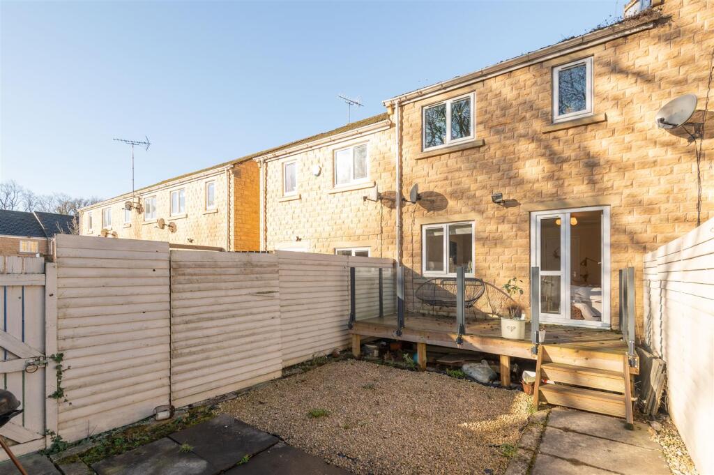 13 - 3 Rosevale View HX6 2DW.jpg