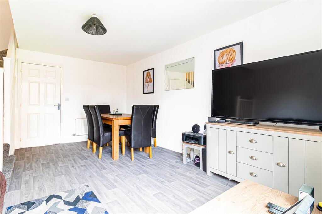 Sitting/Dining Room