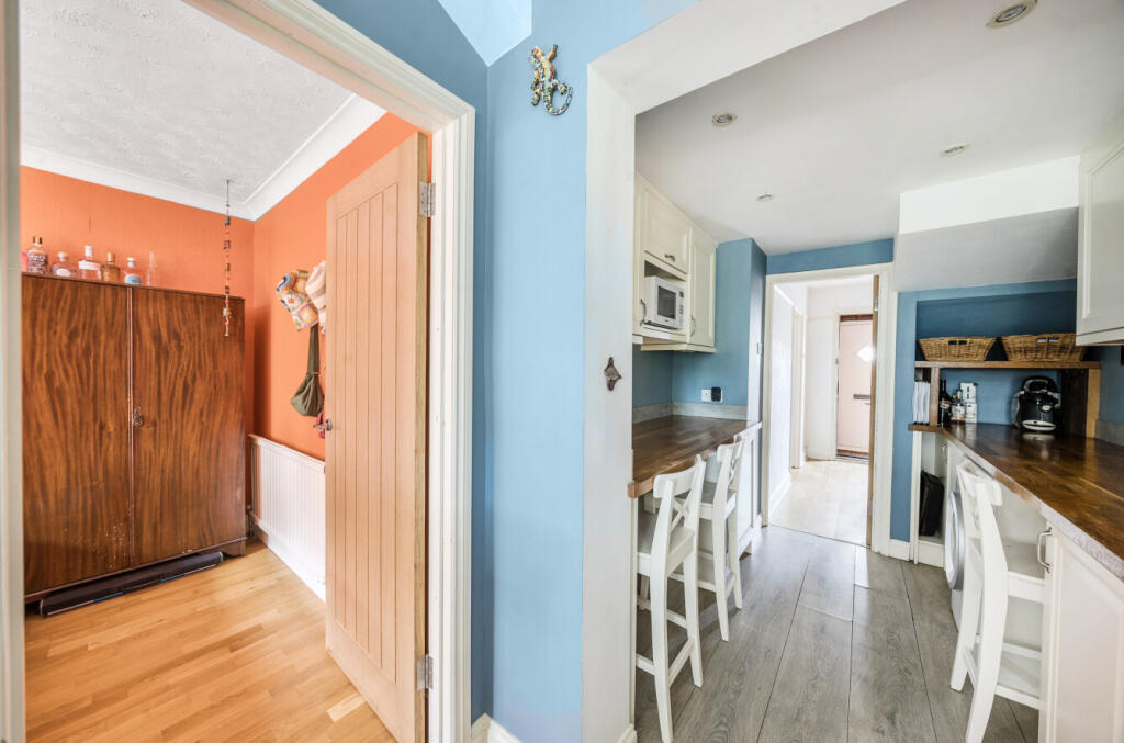 1297242-12-6839c1...