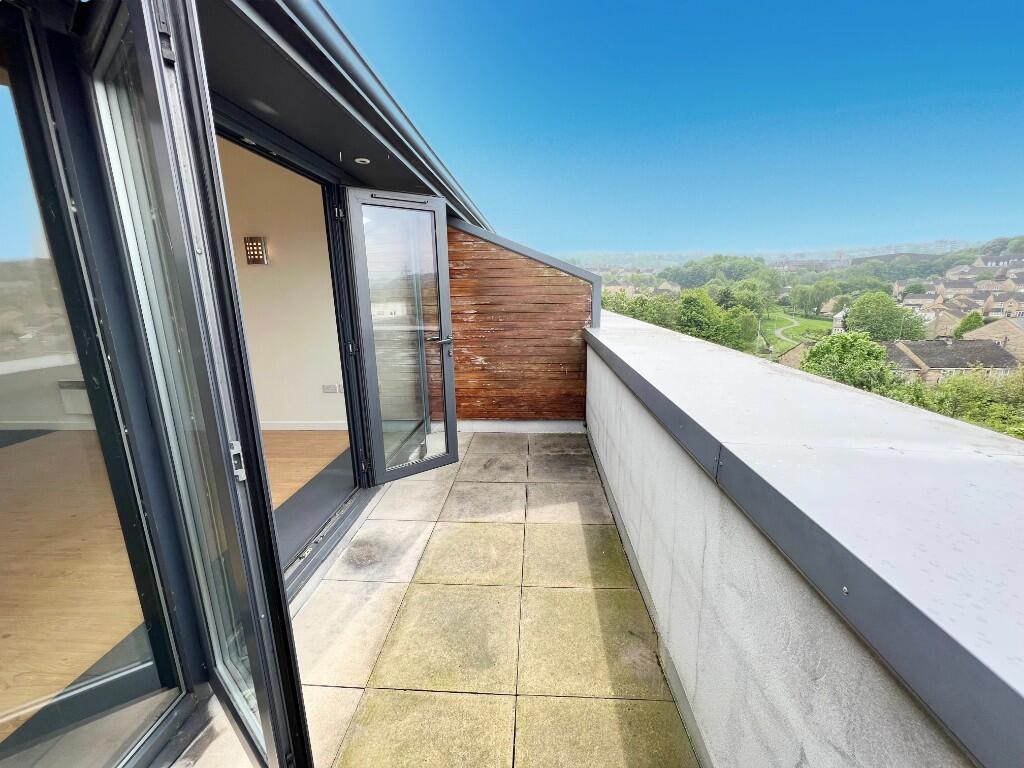ROOF TERRACE
