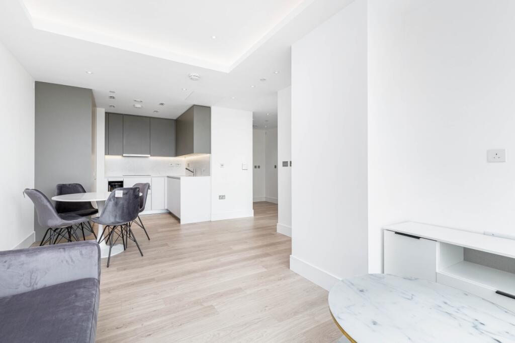 KFH-80_Carrara_Tower