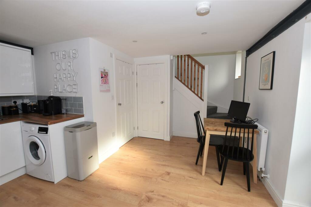 Kitchen Area - Additional Image.jpg