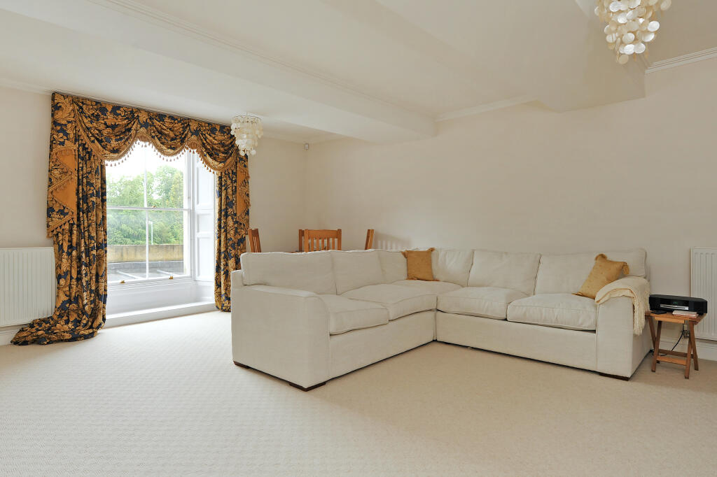 Siting / Dining Room