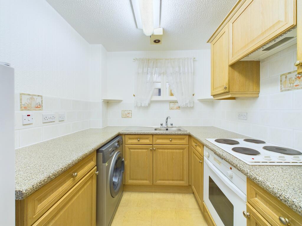 26 Barbican Mews - Kitchen2