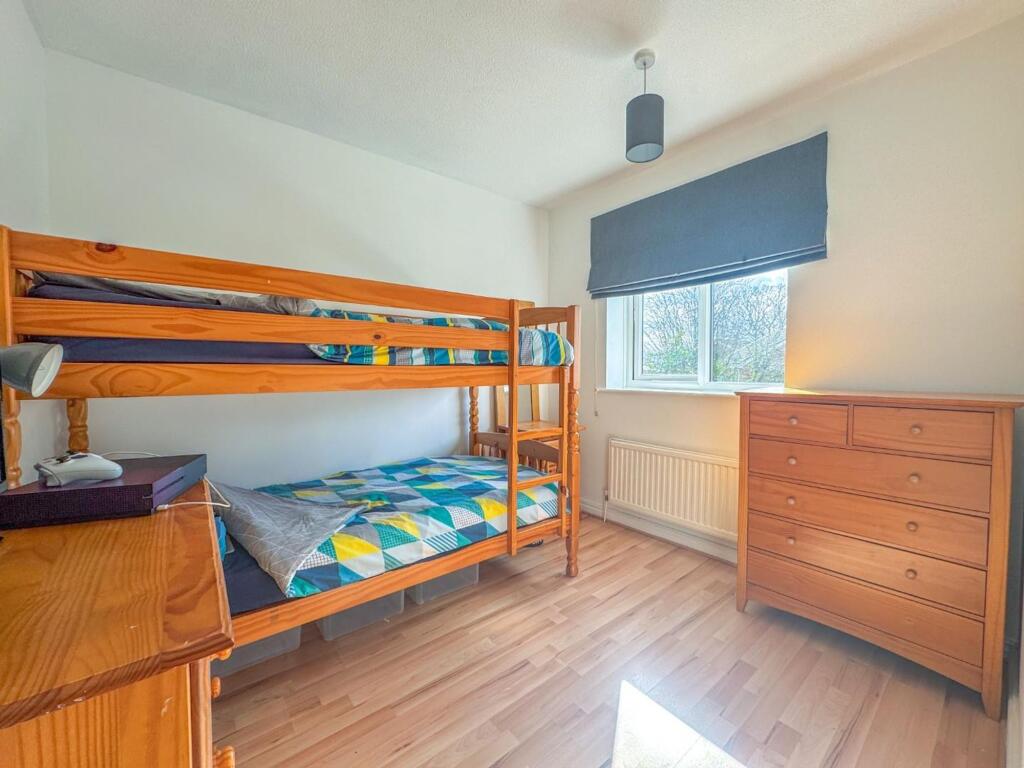 Chichester Close - Image-11.jpg