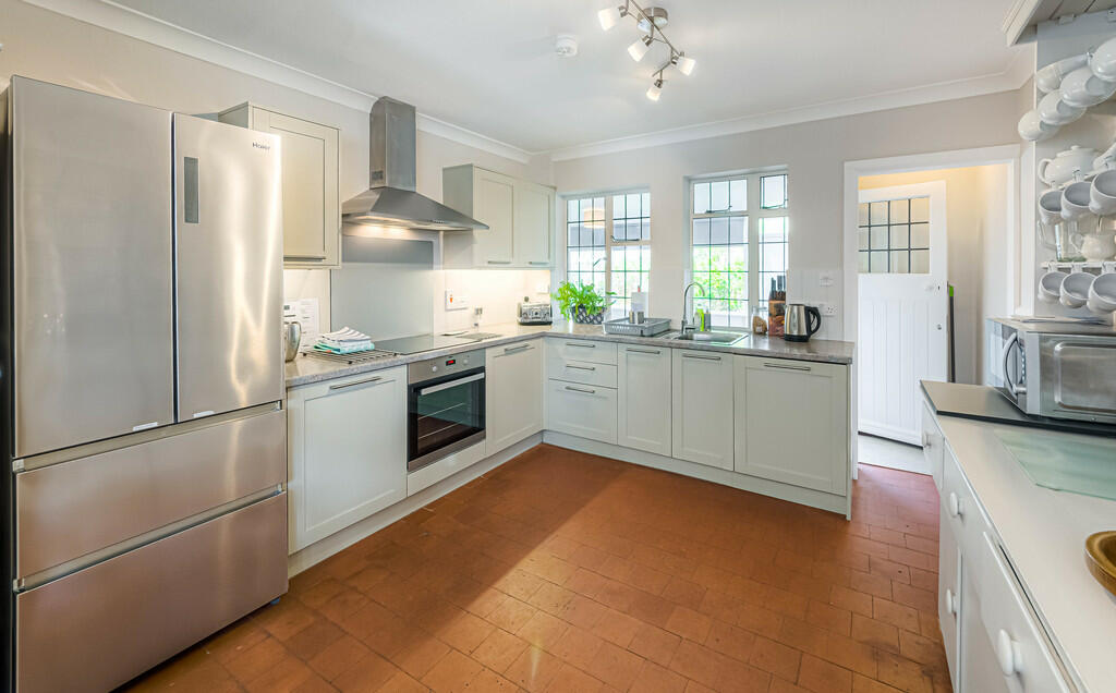 Kitchen/breakfast...