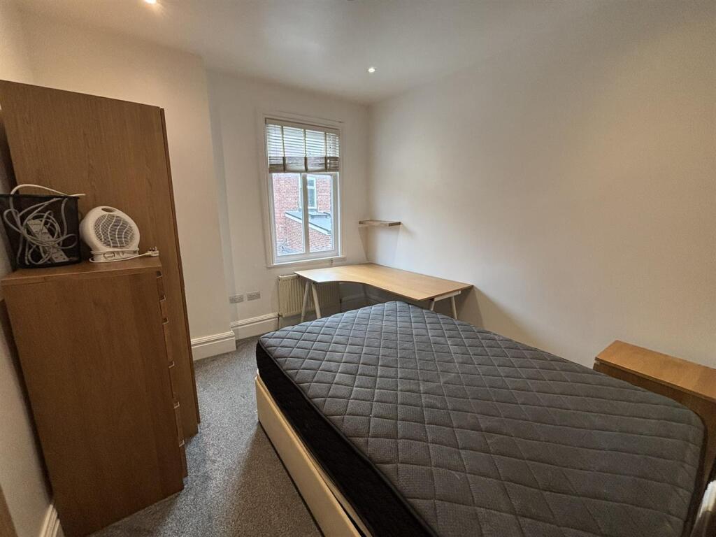 Bedroom 2 - 1st Rear