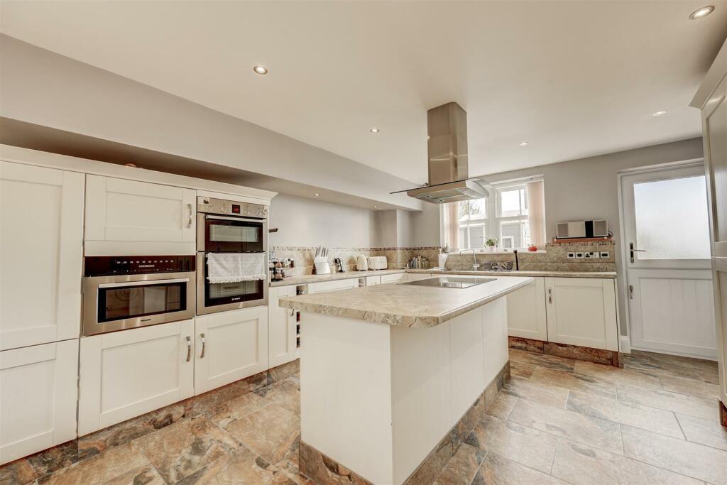Coach House Kitchen