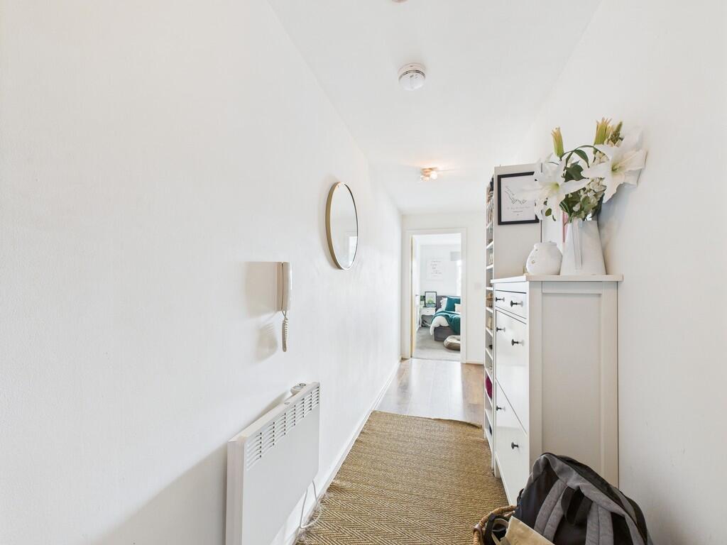 CAM01835G0-PR0235...