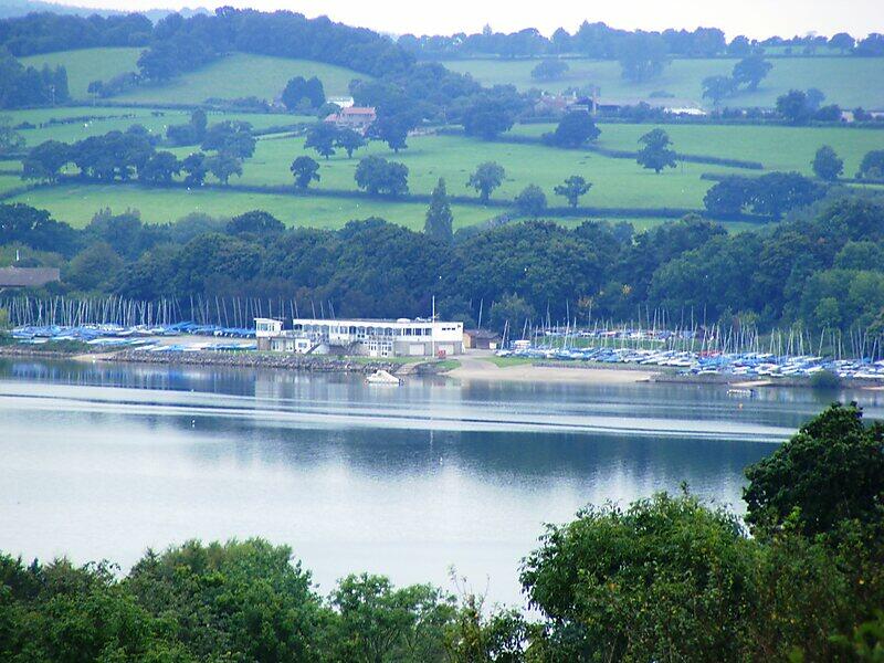 Sailing at Chew vall