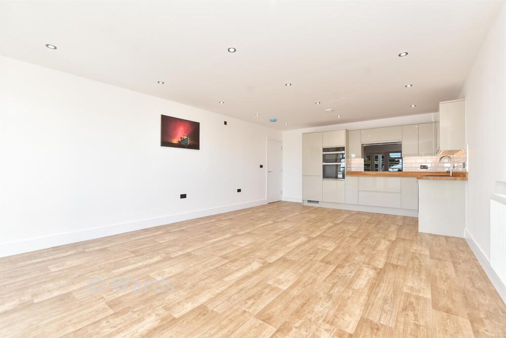 Lounge/Kitchen