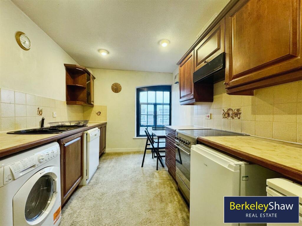 Kitchen (2)