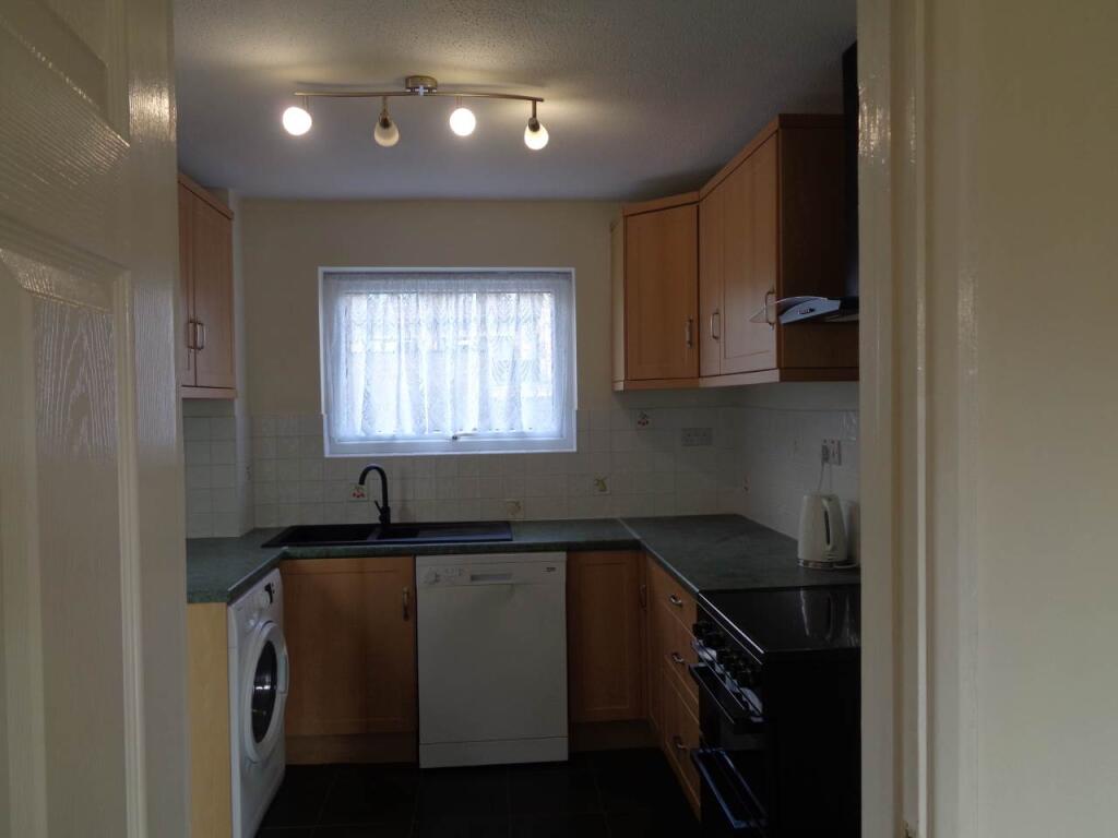 Shirley Close 33 Kit