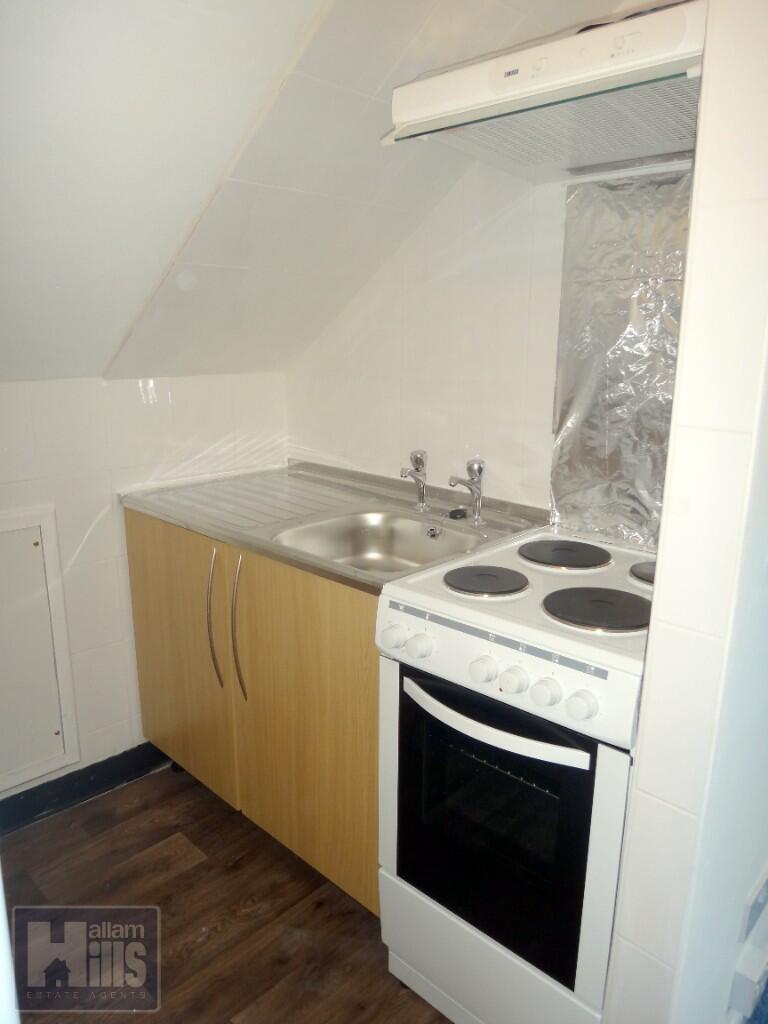 Room 3 Kitchenette
