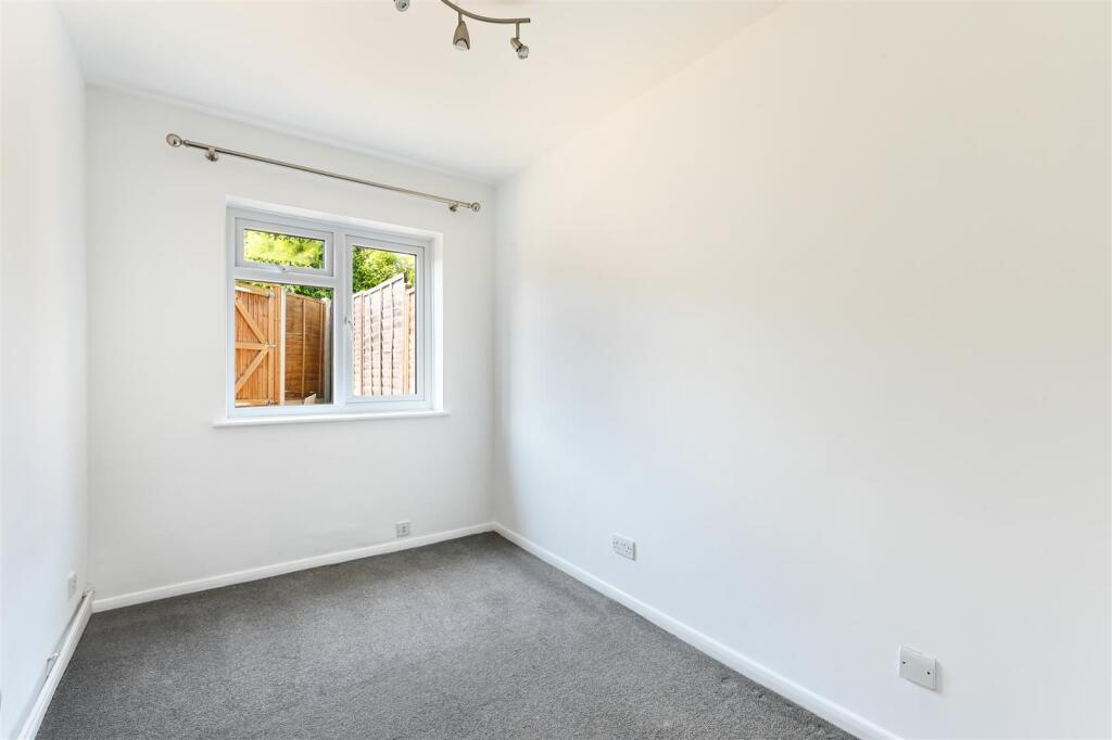 WILLIS CLOSE, (4).jpg