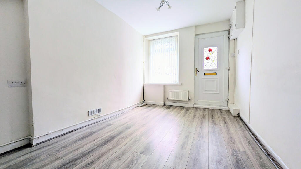 PXL_20251022_100224355.MP~2