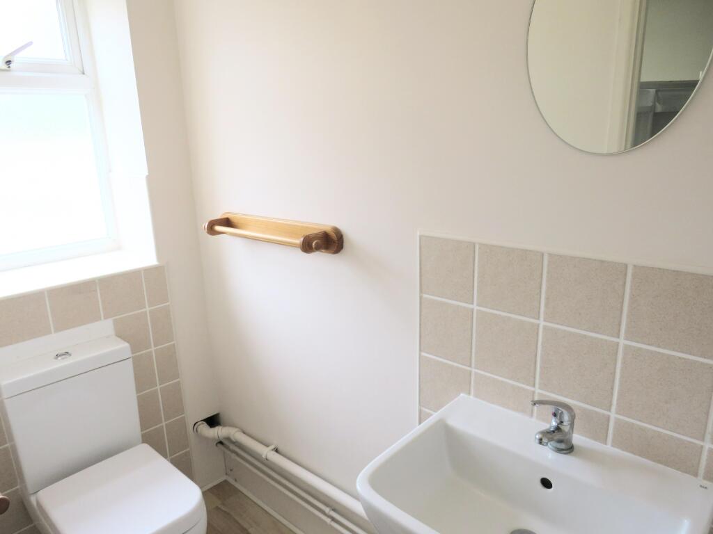Cloakroom/wc