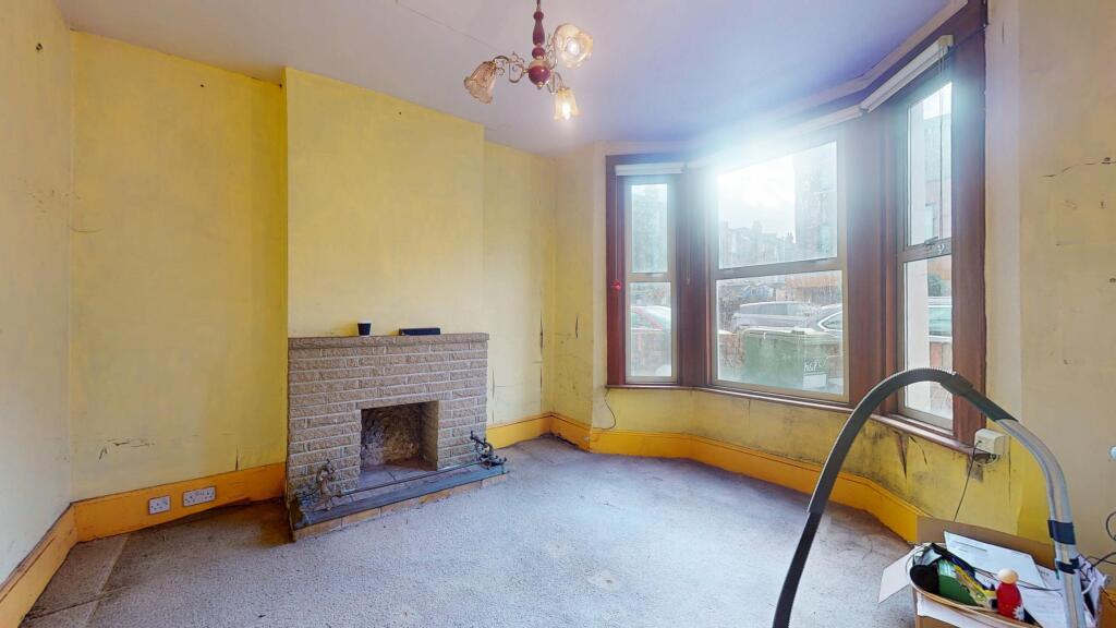 6 Gayford Road, Shepherds Bush, London, W12 9BN