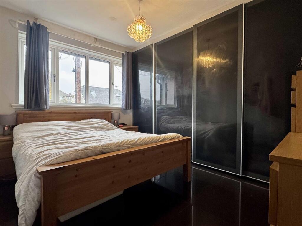 Bedroom 3.jpg
