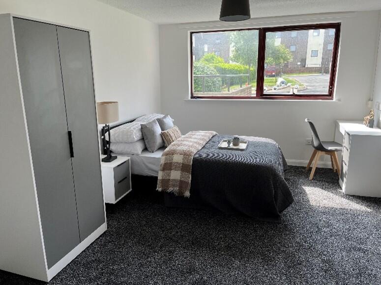 PREMIER ROOM