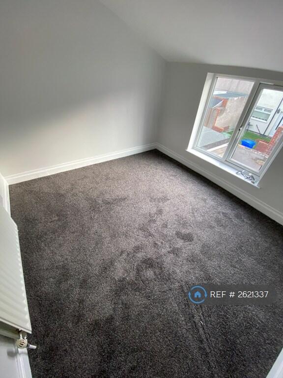 Large Single Room