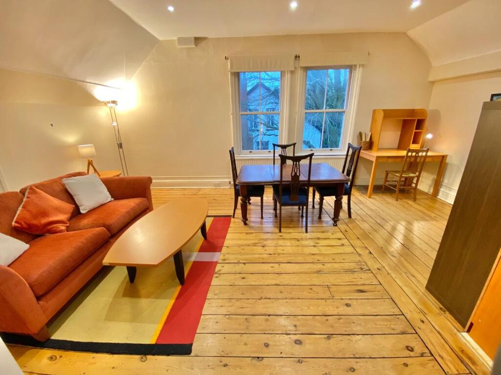 Living/Bedroom
