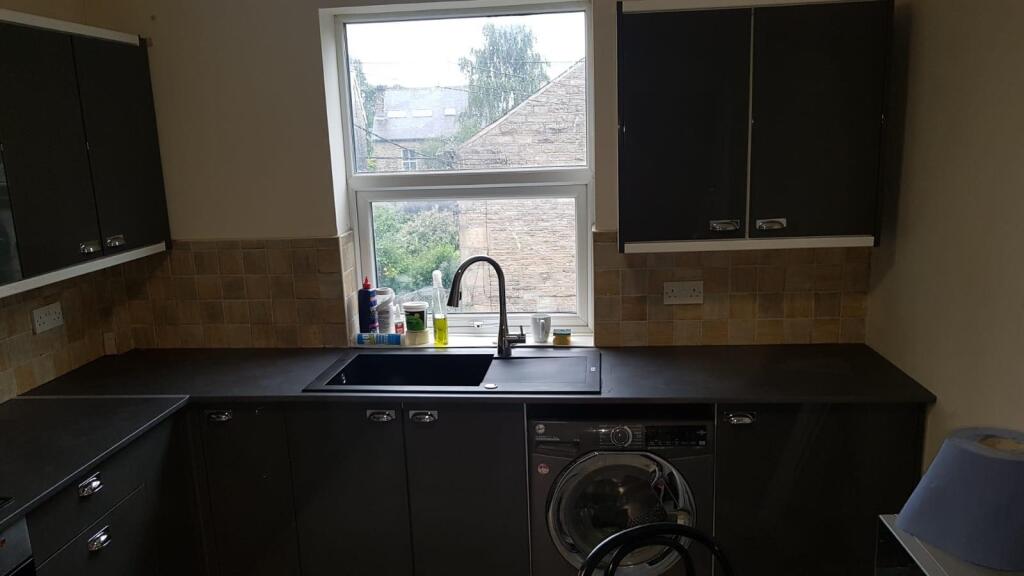 kitchen 4.jpg
