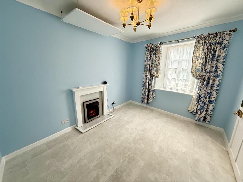 Reception Room / Bedroom 3