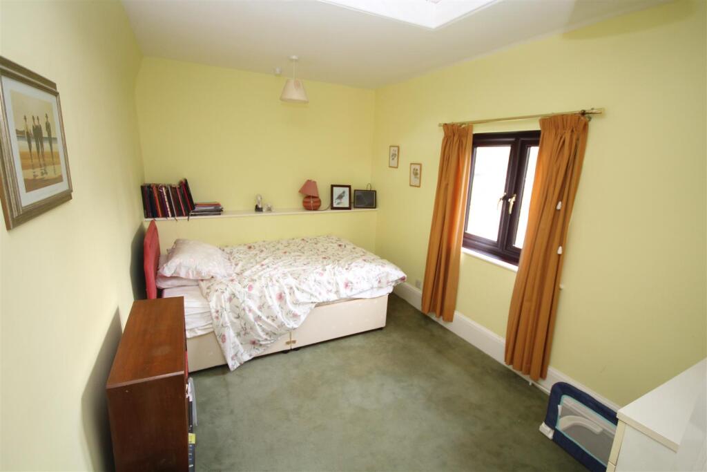 bed4.JPG
