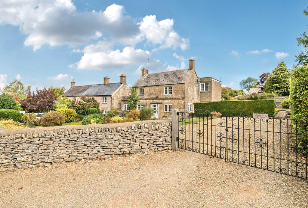 1357713-4-68d3d14...