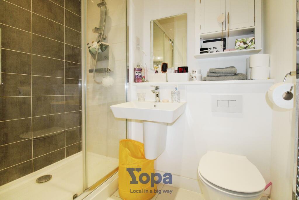 Bedroom 2 Ensuite