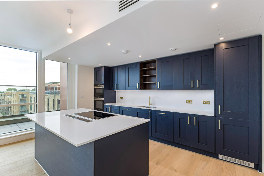 99055_Flat 77 Wrest House 27 Inglis Way  (6).jpg