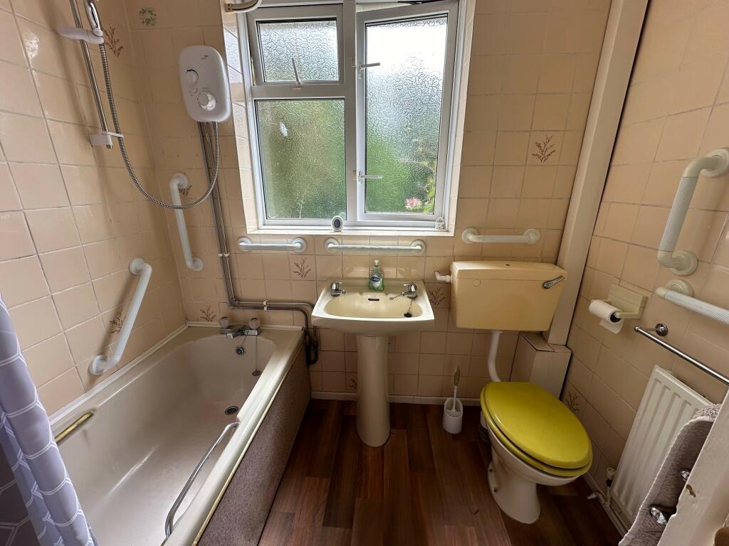 Ground Floor Bathroom