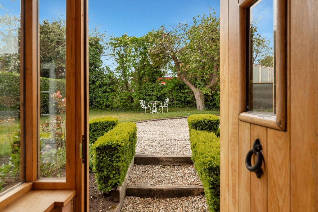 Bramley Oak Porch And Front Garden