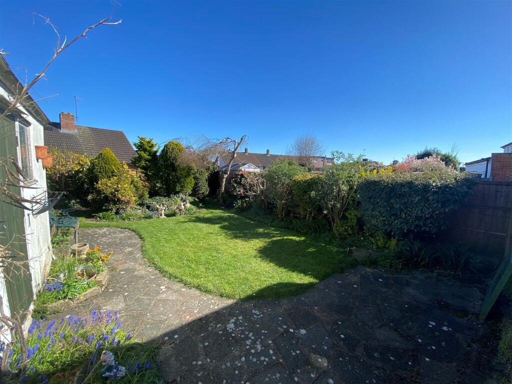 Garden 1.jpg