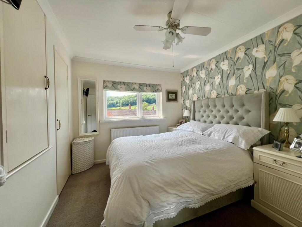 Whiteway - Bedroom 2.jpg