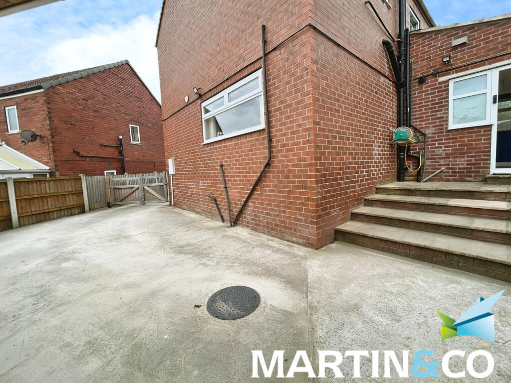 486e49fc-WhatsApp...