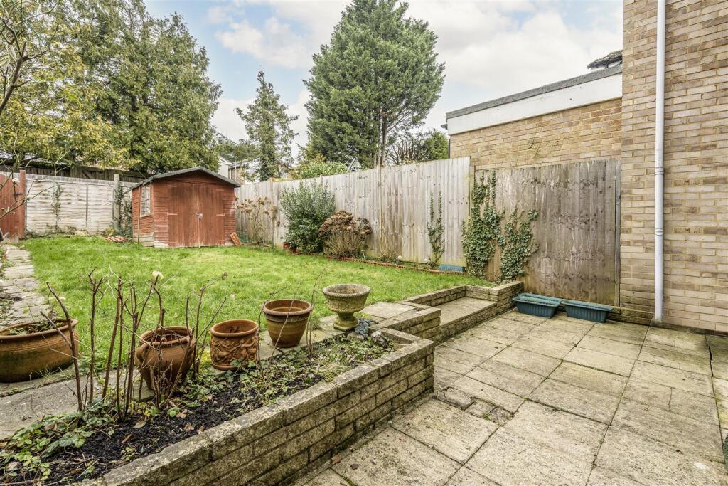 Davidson Frost-Wellings, DFW, Chiltern Avenue, Bac