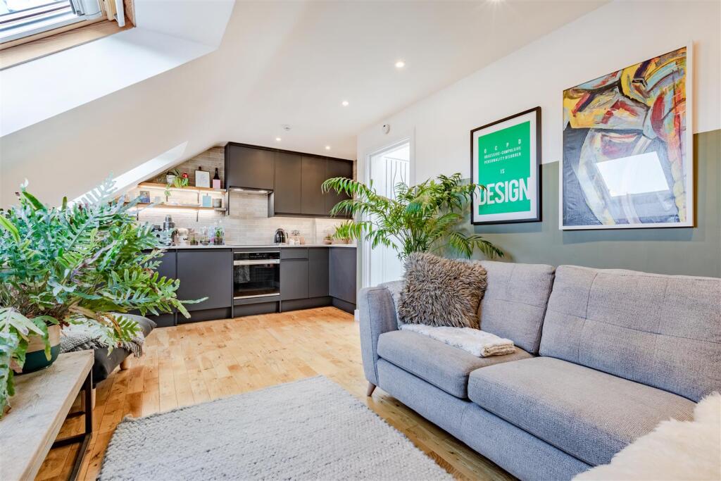 Open Plan Reception