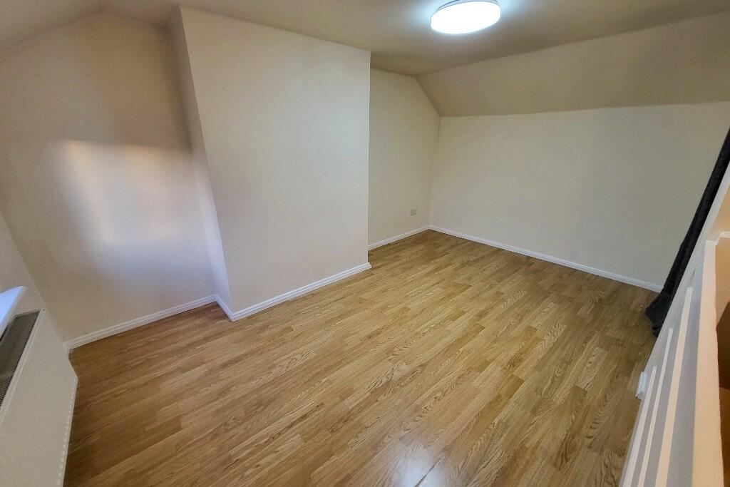 2nd Fl. 13' Bedroom