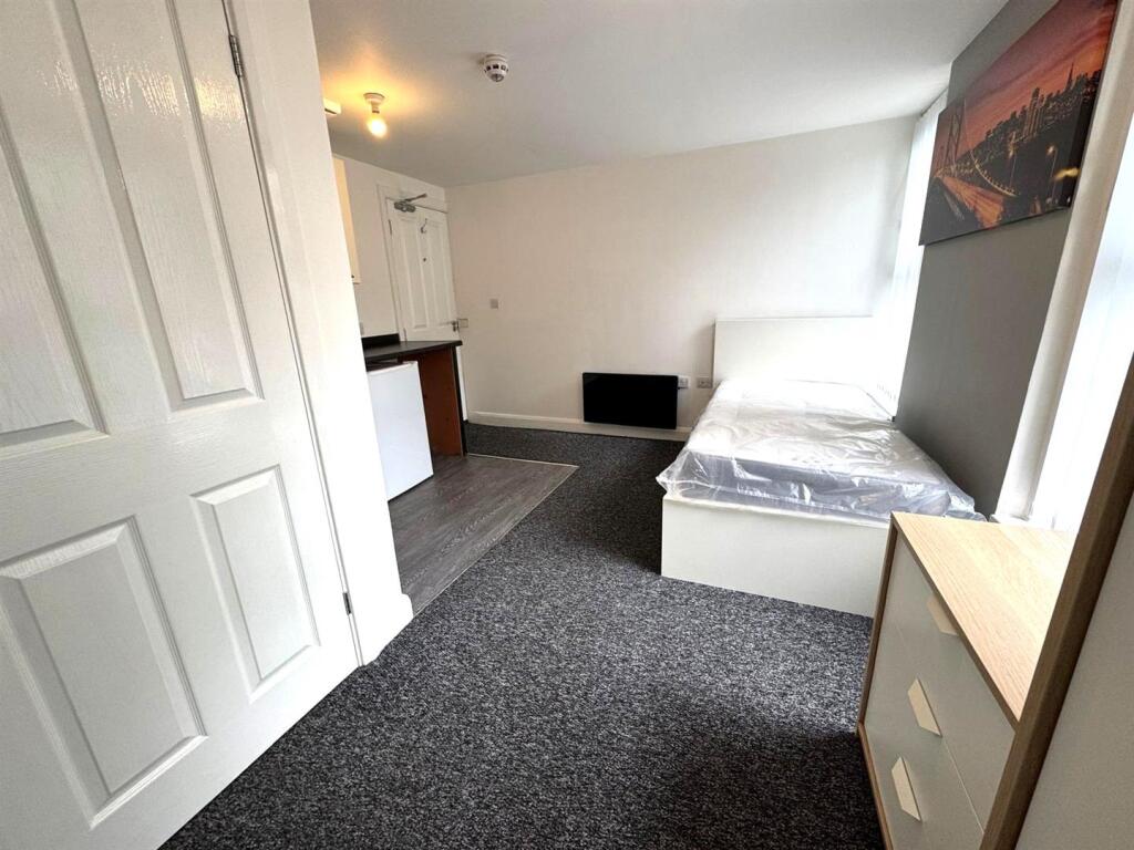 Room Pic 3