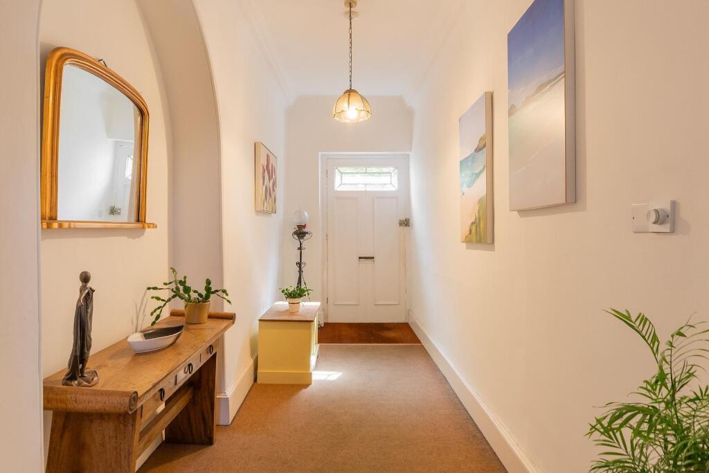 GF5FDSHS - Communal Hallway A.jpg