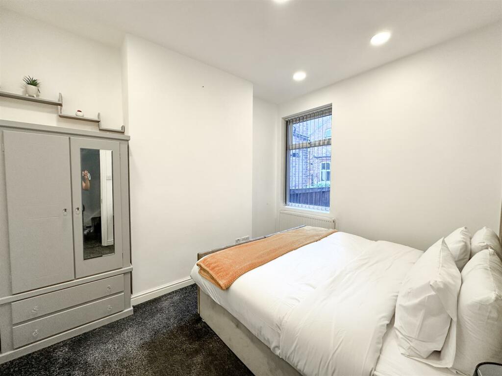 Staycasa Accommodation Manchester Carrill  2024AUG