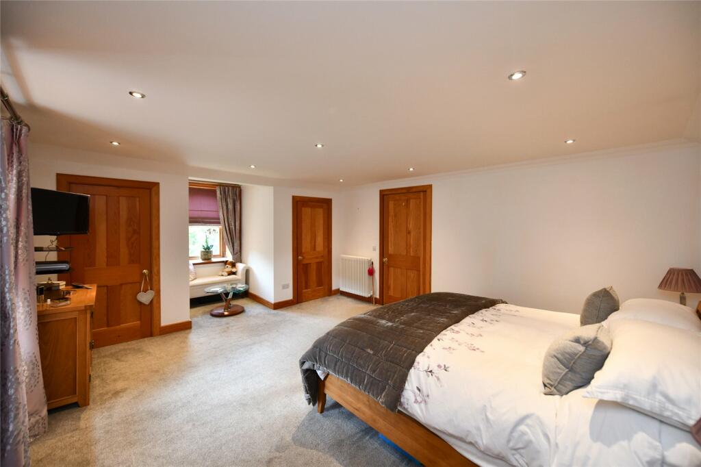 Large Bedroom