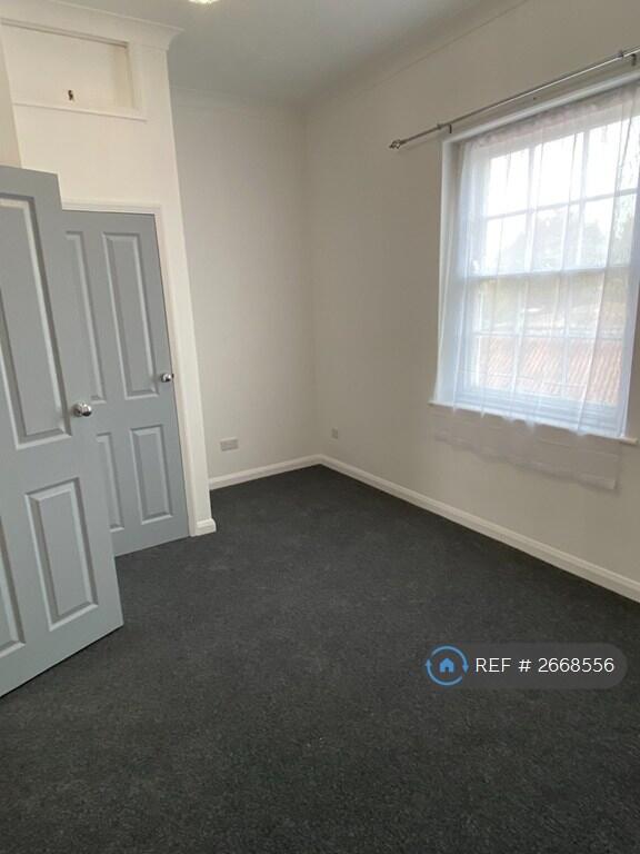 Bedroom Back