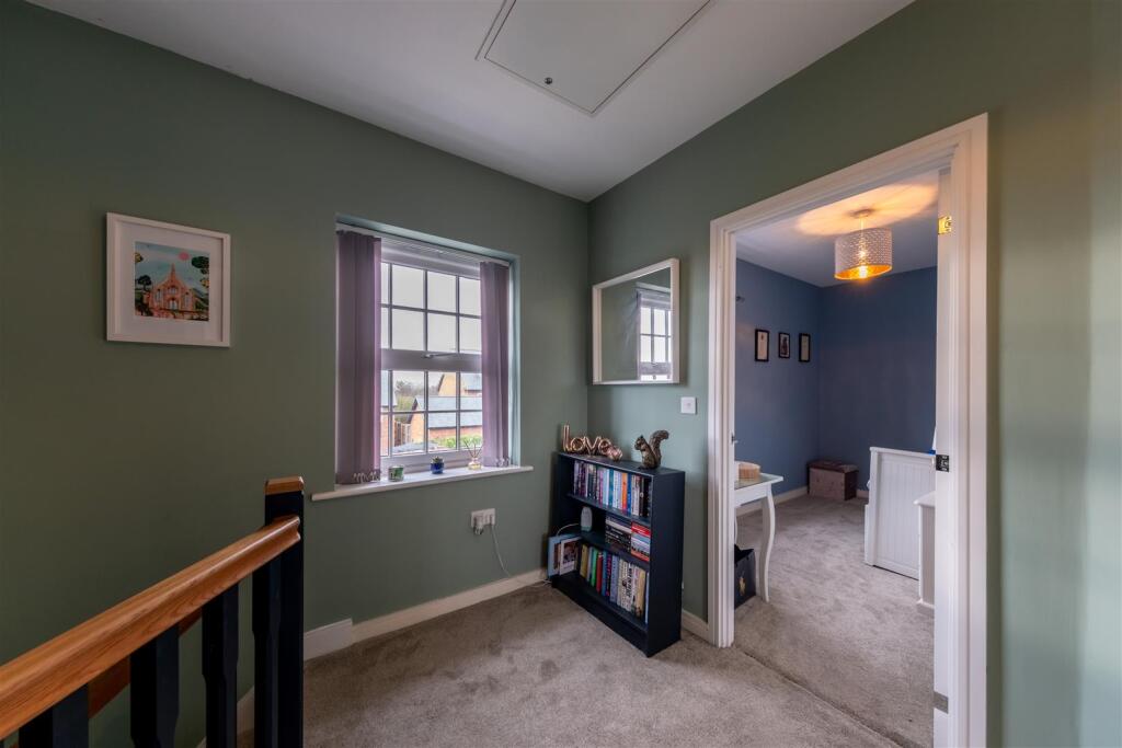 39 Hazelhurst Way-030.jpg