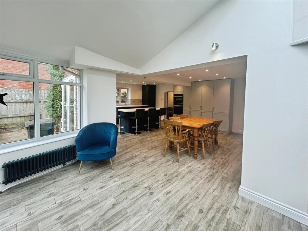 37b4c770-F-44C7-AB50-DEA2DCD1FF86-4210-000002D6E21