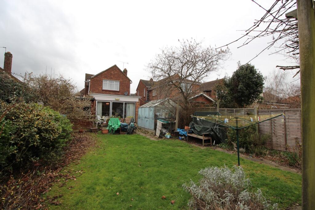 104 Ware Road Hoddesdon EN11 9ET via properties estate letting c