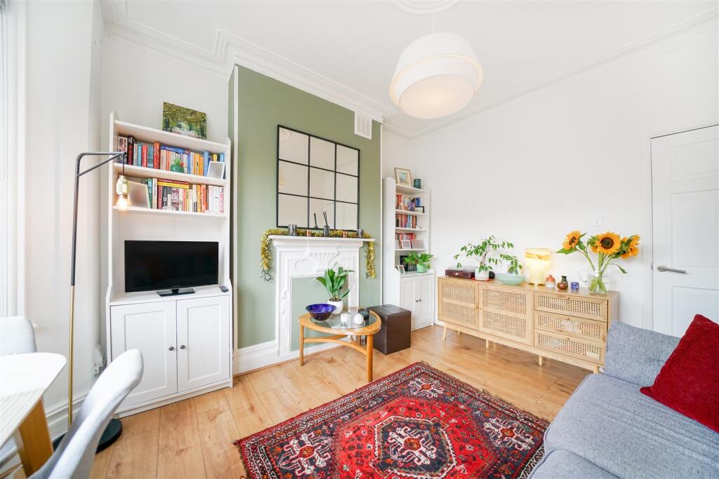 38B Maybury Gardens - BWk7OSFBYqz4MT8BLuqK.jpg