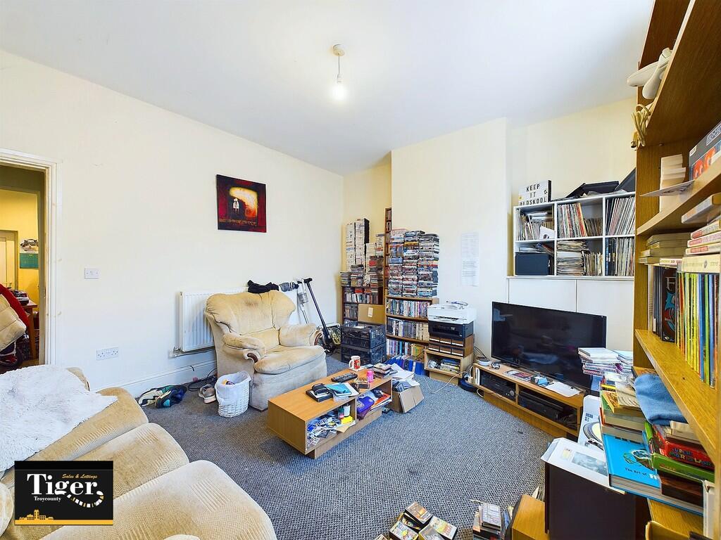 CAM03440G0-PR0233...